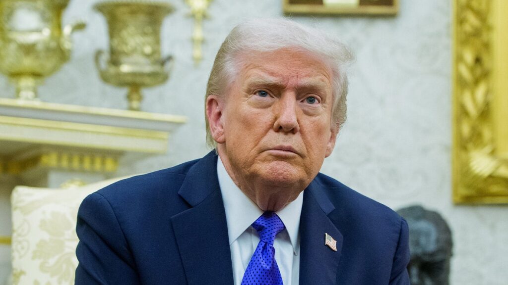 donald-trump-oval-office-meeting-thumb-5.jpg-5