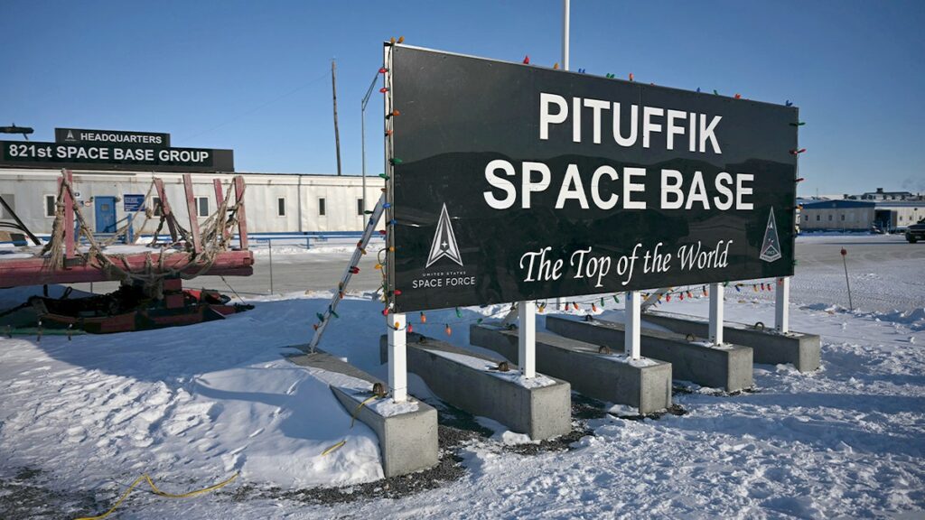 pituffik-space-base-greenland-1-4.jpg-4